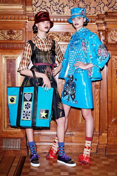 Look 11